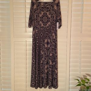Patio Party Ready Slimming Ankle Length NWT